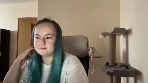 Snapshot of bubblegum_tempt chatting on January 9, 2026, 7:44 am bubblegum_tempt online show from January 9, 2026, 7:44 am