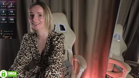 bubbling_crush online show from December 22, 2024, 2:38 pm