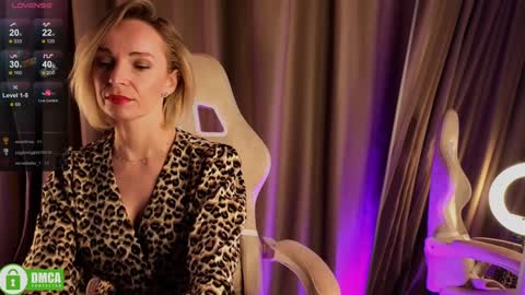 bubbling_crush online show from January 10, 2025, 12:17 am