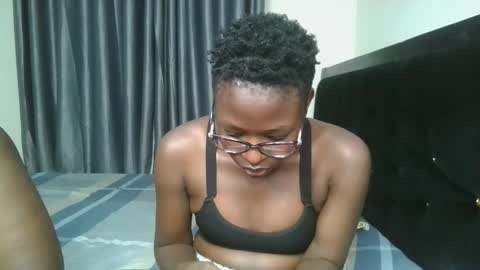 Snapshot of bubbly1_ chatting on November 15, 2025, 8:05 pm Bubbly online show from November 15, 2025, 8:05 pm