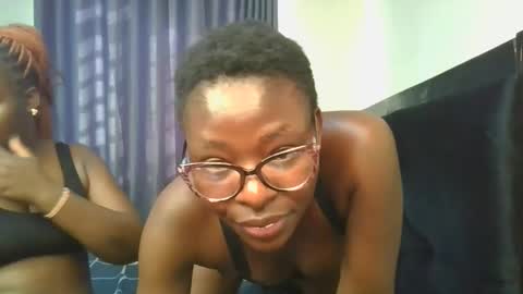 Snapshot of bubbly1_ chatting on November 25, 2025, 12:38 pm Bubbly online show from November 25, 2025, 12:38 pm