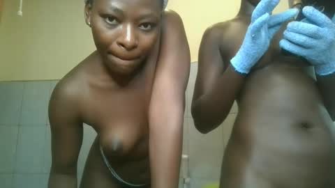 Snapshot of bubbly1_ chatting on November 30, 2025, 10:14 pm Bubbly online show from November 30, 2025, 10:14 pm