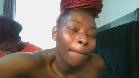 Snapshot of bubbly1_ chatting on December 14, 2025, 9:36 am Bubbly online show from December 14, 2025, 9:36 am