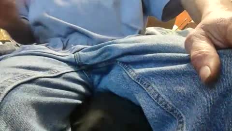 bubby_sexy online show from October 31, 2025, 3:40 am