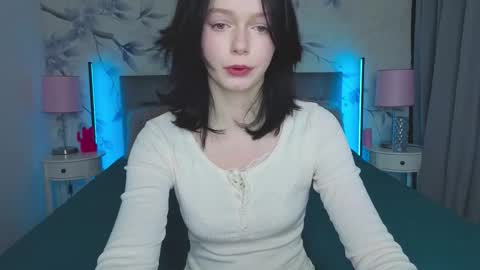 Leona online show from February 3, 2026, 10:15 pm