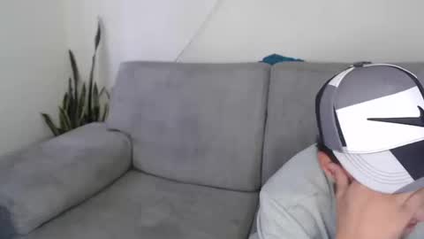 Buda y Cataleya online show from September 10, 2025, 3:23 pm