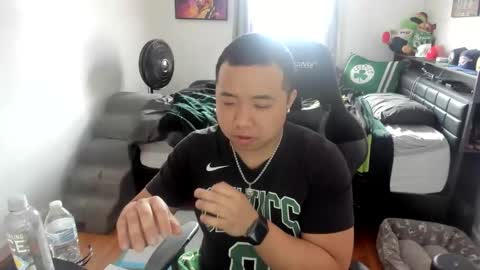 buffsexyman24 online show from March 7, 2026, 4:15 pm