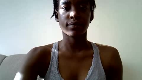 Snapshot of buffybaby_2 chatting on January 15, 2026, 5:34 am buffybaby_2 online show from January 15, 2026, 5:34 am