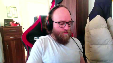 Snapshot of buhalteris chatting on May 22, 2026, 8:53 am Lukas online show from May 22, 2026, 8:53 am