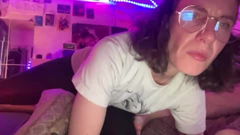 bukkakebae online show from November 14, 2025, 5:17 am