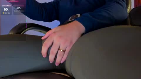 John online show from April 3, 2026, 3:48 am