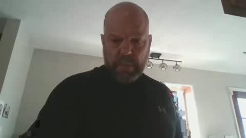 bulldog302w online show from February 13, 2025, 6:38 pm