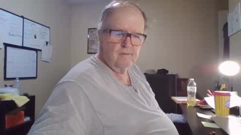 bullfrogg5050 online show from September 16, 2025, 3:35 pm