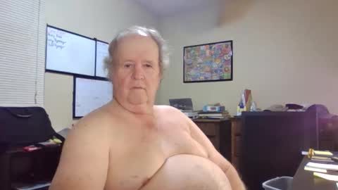 bullfrogg5050 online show from October 27, 2025, 12:15 am