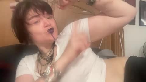 bunbunninjaz online show from December 10, 2024, 8:19 am