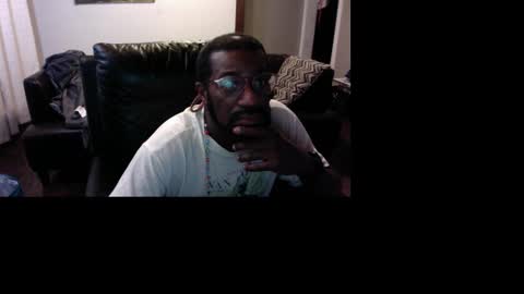 Bungalow Entertainment online show from December 1, 2025, 4:39 am