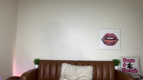 Snapshot of bunnieandthedude chatting on September 12, 2025, 2:55 am BUNNIE and THE DUDE TheLebowskis online show from September 12, 2025, 2:55 am