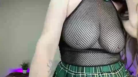 Snapshot of bunnieandthedude chatting on October 14, 2025, 4:35 am BUNNIE and THE DUDE TheLebowskis online show from October 14, 2025, 4:35 am