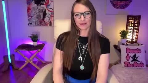 BUNNIE and THE DUDE TheLebowskis online show from January 19, 2026, 7:01 am