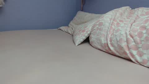 Snapshot of bunny_nextdoor chatting on February 3, 2025, 12:15 am Bunny Miss me Online every day here - online show from February 3, 2025, 12:15 am