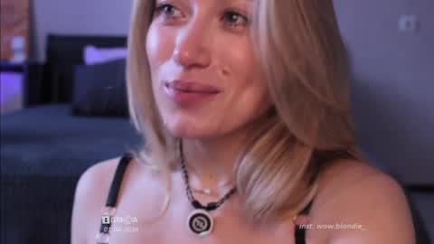 B U N N Y online show from April 1, 2026, 4:24 am