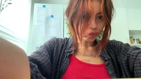 Bunnyaliengirl online show from November 19, 2025, 9:26 pm