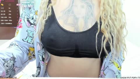 BUNNYEROTIC 01 online show from January 13, 2025, 3:23 am