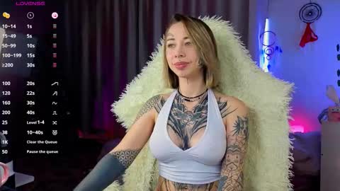 bunnykelly online show from December 17, 2025, 9:21 pm