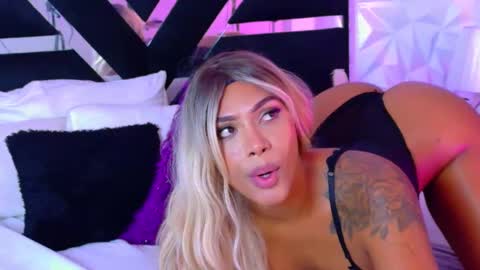 Snapshot of bunnynicolle chatting on March 12, 2025, 7:38 pm ONLYFANS online show from March 12, 2025, 7:38 pm