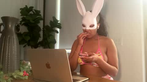Snapshot of bunsbunnyprincess chatting on January 14, 2026, 11:20 pm Buns Bunny Princess online show from January 14, 2026, 11:20 pm
