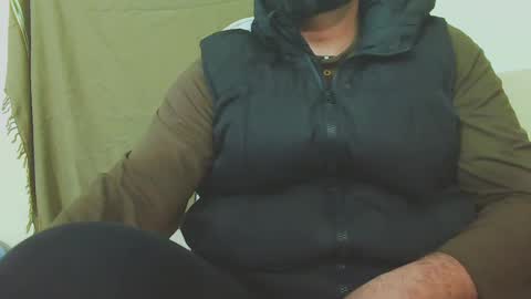 Hairy Arabian online show from December 12, 2024, 3:59 pm