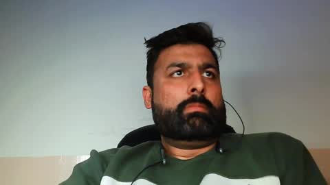 Hairy Arabian online show from March 9, 2025, 5:17 pm