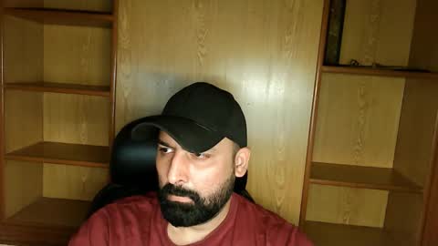 Hairy Arabian online show from September 17, 2025, 10:28 am