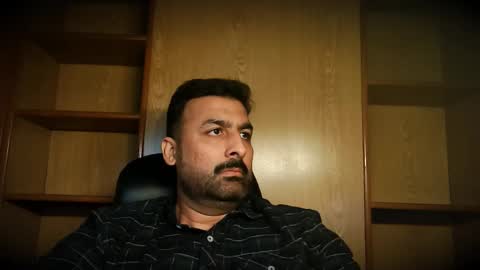 Hairy Arabian online show from November 7, 2025, 7:36 pm