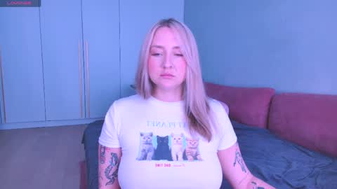 Snapshot of burn_lissa chatting on June 3, 2026, 2:55 pm Lissa online show from June 3, 2026, 2:55 pm