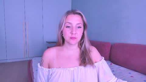 Snapshot of burn_lissa chatting on July 27, 2026, 3:41 pm Lissa online show from July 27, 2026, 3:41 pm