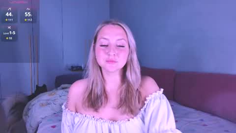 Snapshot of burn_lissa chatting on July 31, 2026, 7:02 pm Lissa online show from July 31, 2026, 7:02 pm