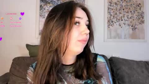 Snapshot of burnletitallburn chatting on February 20, 2025, 1:25 am Jessica online show from February 20, 2025, 1:25 am