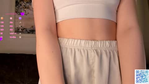 Snapshot of burnletitallburn chatting on February 25, 2025, 1:41 am Jessica online show from February 25, 2025, 1:41 am