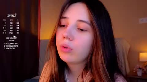 Snapshot of burnletitallburn chatting on October 11, 2025, 4:33 am Jessica online show from October 11, 2025, 4:33 am