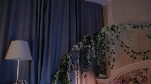 Jessica online show from December 13, 2025, 7:53 pm