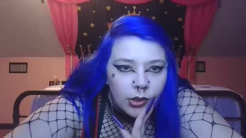 lilly online show from October 19, 2025, 7:25 pm