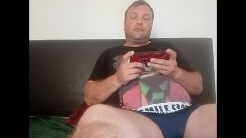 Snapshot of bury703709 chatting on May 24, 2026, 5:23 am Creazy dad online show from May 24, 2026, 5:23 am