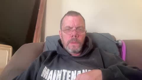 Snapshot of bushbeautician chatting on February 2, 2025, 3:28 pm bushbeautician online show from February 2, 2025, 3:28 pm