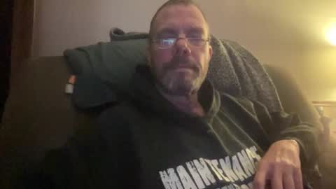 Snapshot of bushbeautician chatting on February 6, 2025, 11:37 pm bushbeautician online show from February 6, 2025, 11:37 pm