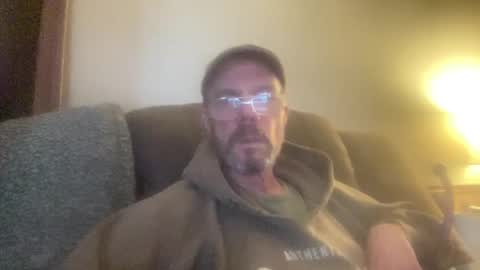 Snapshot of bushbeautician chatting on February 9, 2025, 5:33 pm bushbeautician online show from February 9, 2025, 5:33 pm
