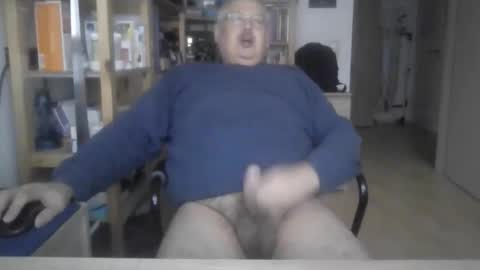 Snapshot of busibaer666 chatting on October 25, 2025, 6:32 am busi online show from October 25, 2025, 6:32 am