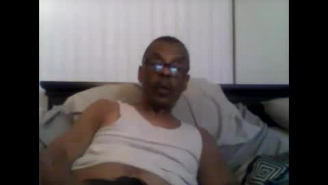 Busturgutzgd1 online show from December 7, 2024, 6:21 am