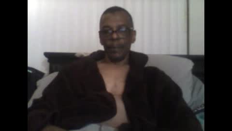 Busturgutzgd1 online show from January 19, 2025, 1:33 pm