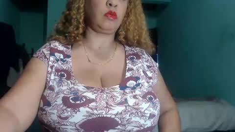 Snapshot of bustyamanda_ chatting on September 13, 2025, 11:21 am Amanda online show from September 13, 2025, 11:21 am